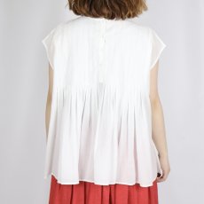 画像3: maison de soil 80s ORGANIC VOILE PLAIN CREW-NECK F/SLEEVE SHIRT WITH INVERTED PLEAT 2色 (3)