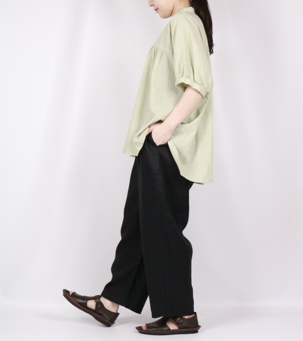 画像14: LUEUF   バンドカラー ギャザーシャツ  2色 (14)