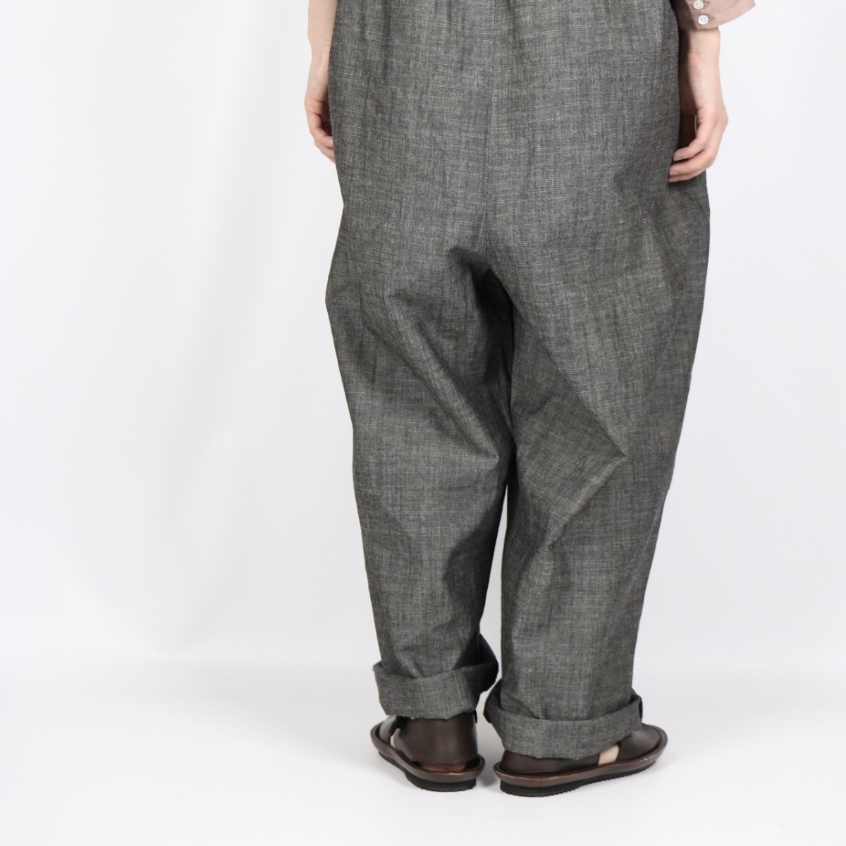 画像27: 20%OFF SALE! nachukara  綿麻スラブデニム タックサロペット  2色 (27)