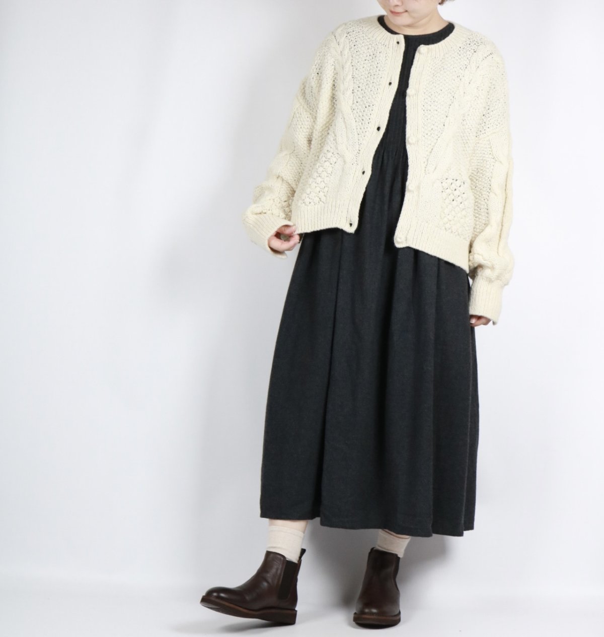 画像23: tumugu:　ロービングウール ケーブルニット カーディガン　3色 (23)
