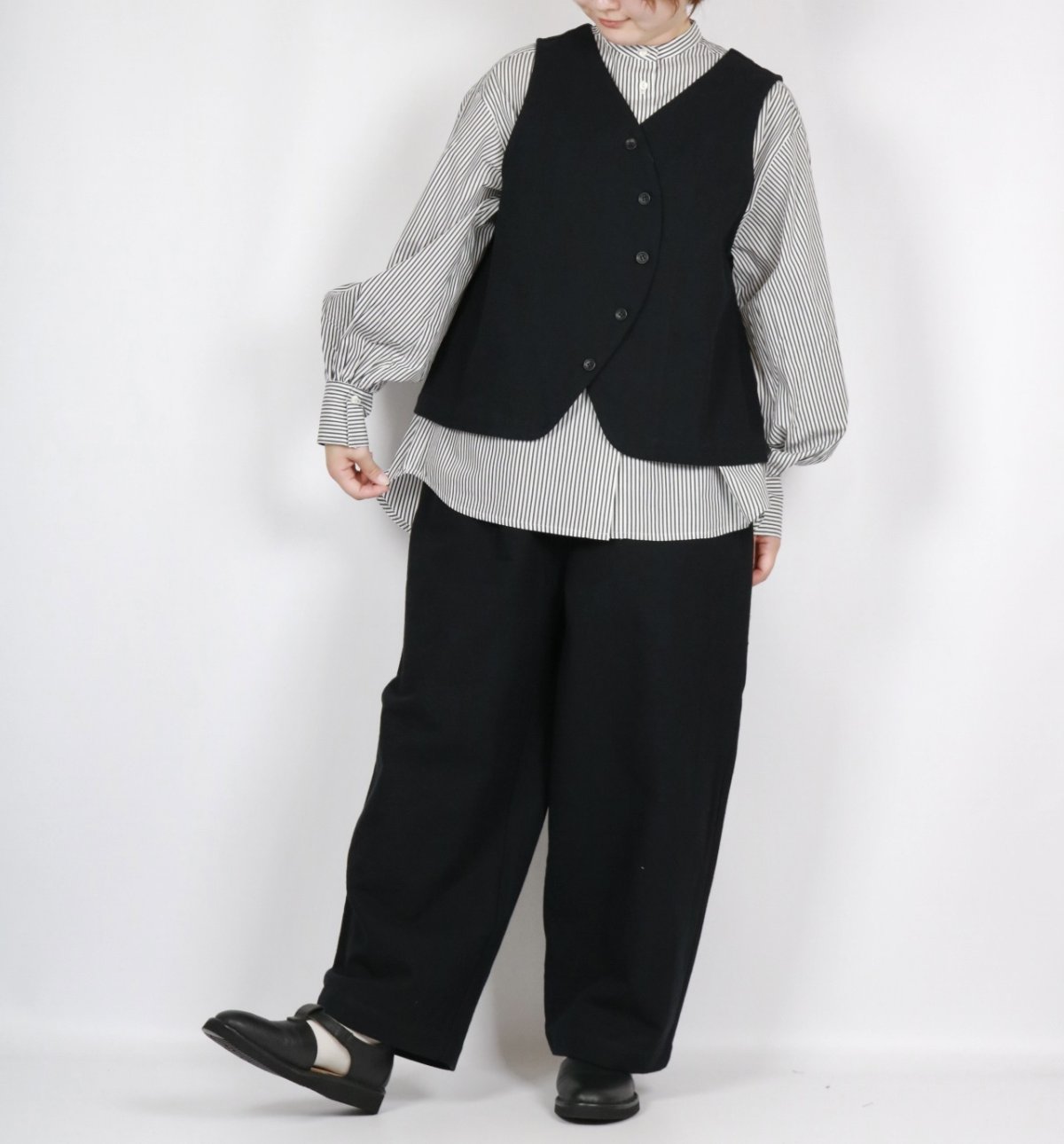 画像24: nachukara 綿麻先染ツイル フロントカーブ2wayベスト 3色 (24)