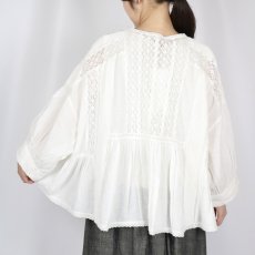 画像4: tumugu:  コットンリネン ボイルレース ブラウス  3色 (4)