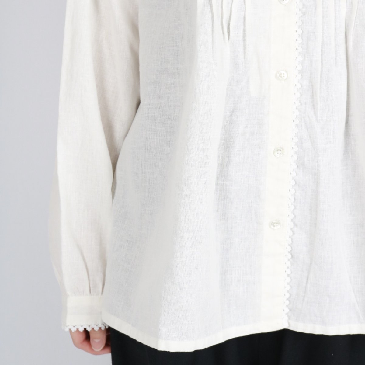 画像25: bluewillow コットンリネン平織り無地・千鳥 ピコレース ピンタックブラウス 2色 (25)