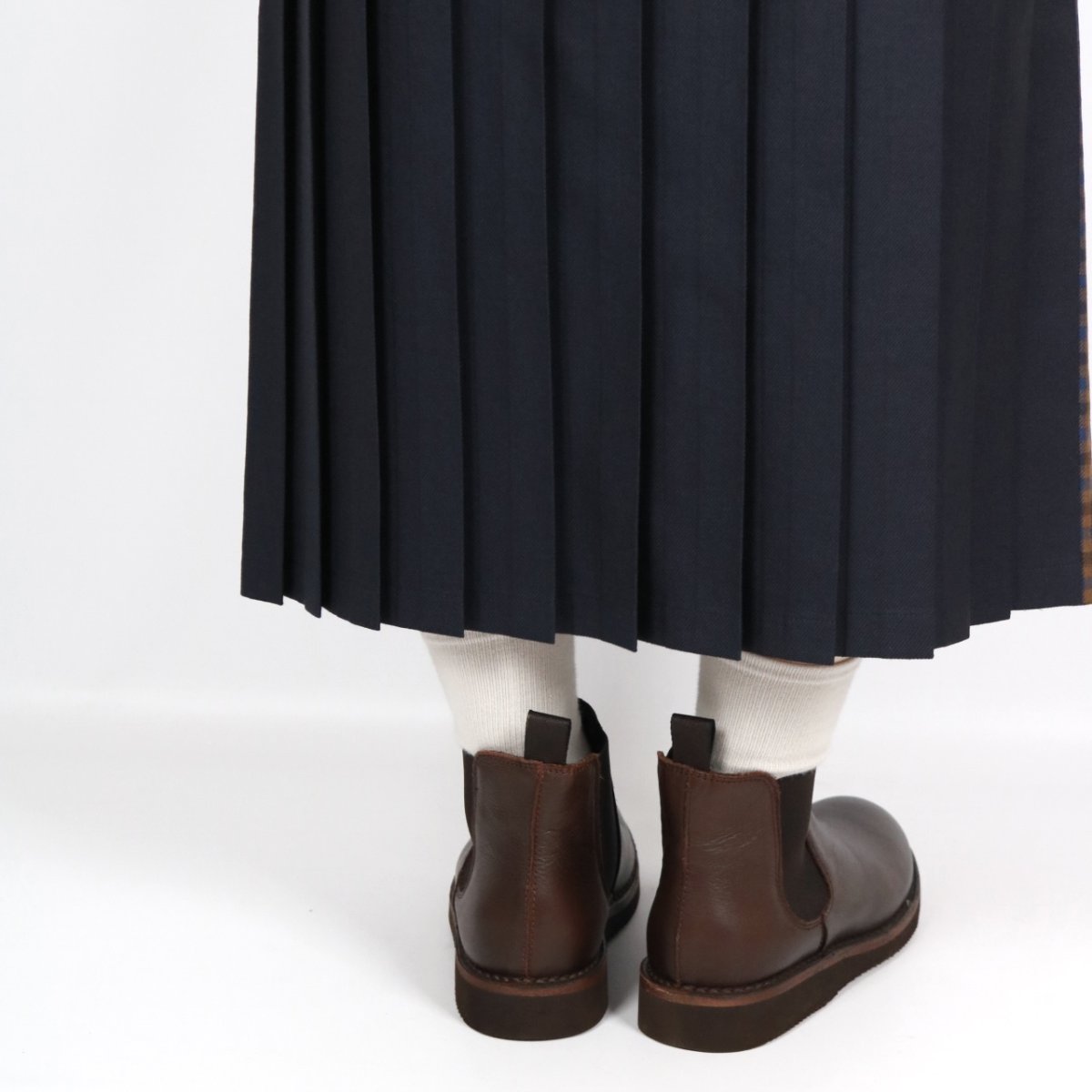画像11: O'NEIL OF DUBLIN  WORSTED WOOL PATCHWORK LOW WAIST PLEATS WRAP SKIRT LENGTH 80cm (WITH PIN)  2柄 (11)