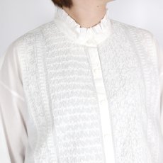 画像3: maison de soil　 60s ORGANIC CAMBRIC WITH EMB FRILL COLLAR EMB SHIRT　 (3)