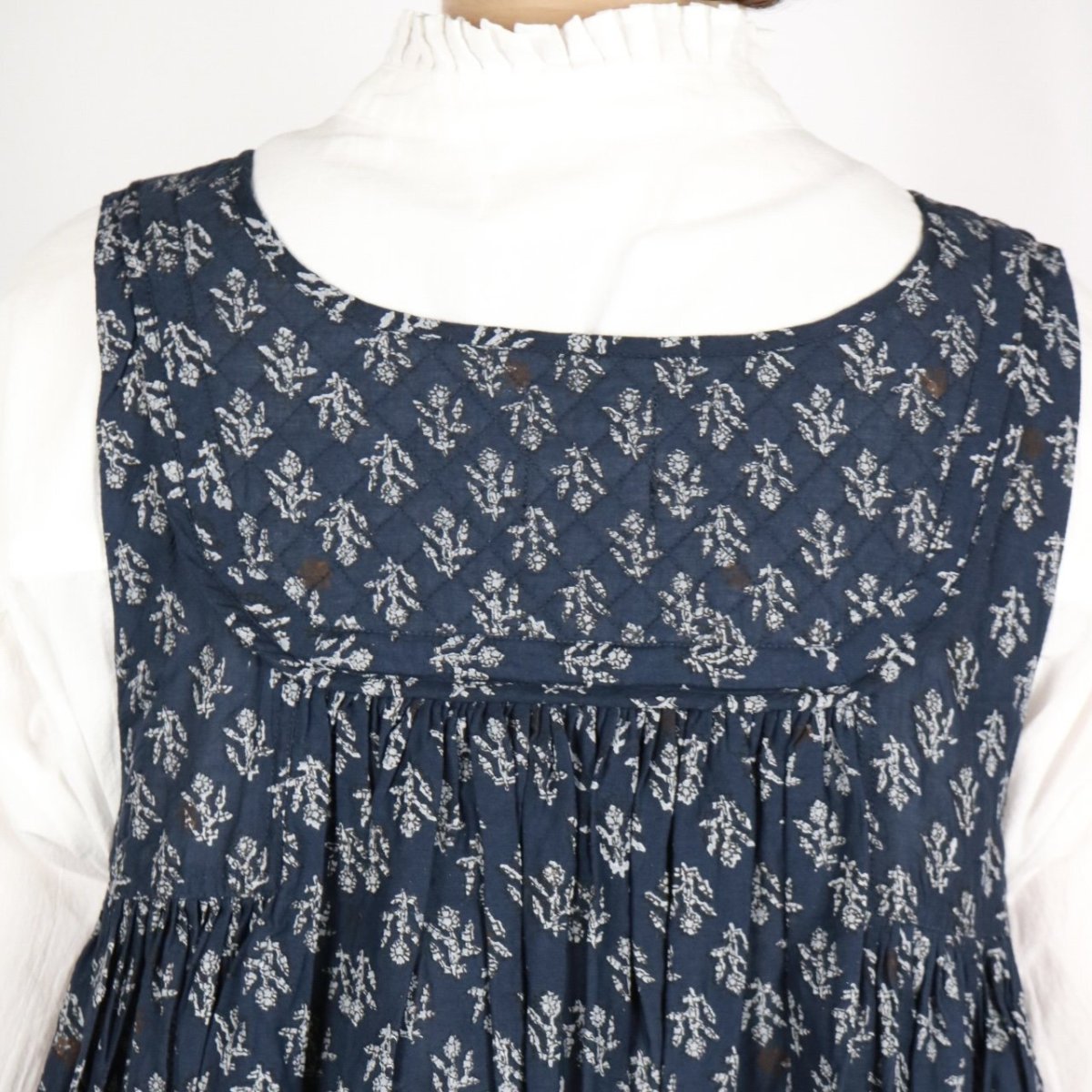 画像32: maison de soil  80s COTTON VOILE FLOWER BLOCK PRINT RAJASTHAN TUCK GATHERED NO/SL QUILTING DRESS 2色 2サイズ (32)