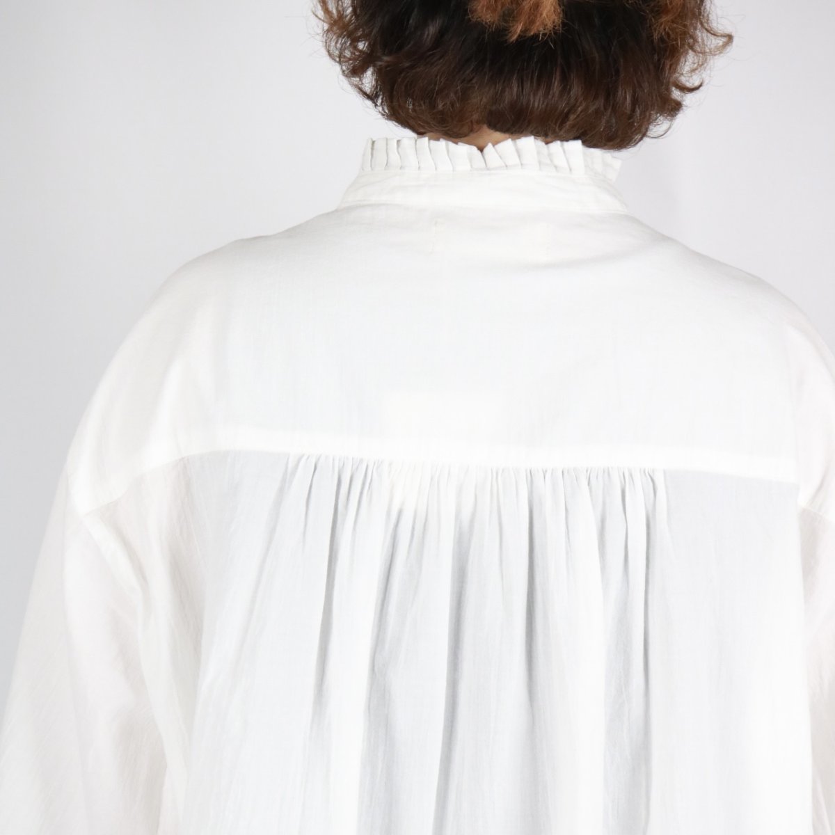 画像12: tumugu: ふわふわコットンタックフリルブラウス 2色 (12)