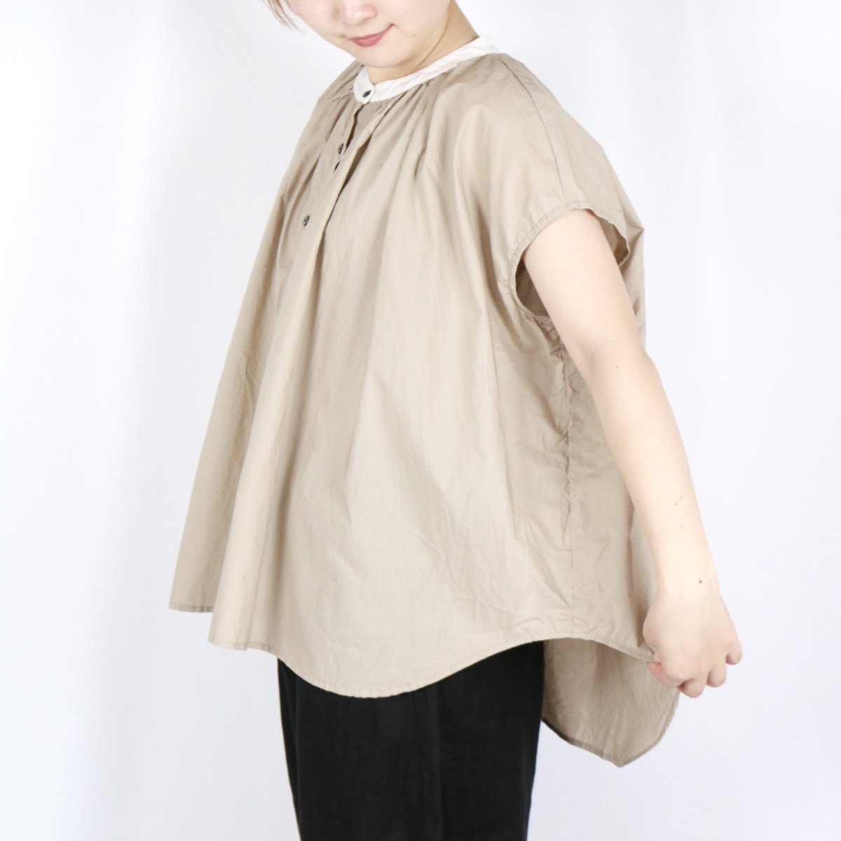 画像3: DIARIES　タイプライターコットン バイカラー フレンチスリーブ ギャザーブラウス　2色 (3)