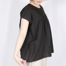 画像16: SOIL 　 80s VOILE PLAIN WITH CUT WORK LACE　CREW -NECK FRENCH /SL SHIRT WITH PINTUCK 3色 (16)