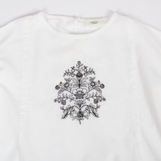 画像20: tukuroi 綿麻平織 モチーフ刺繍フレア袖プルオーバー  (20)