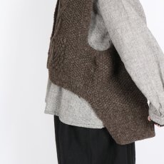画像34: tumugu:　ロービングウール ケーブルニットベスト　3色 (34)