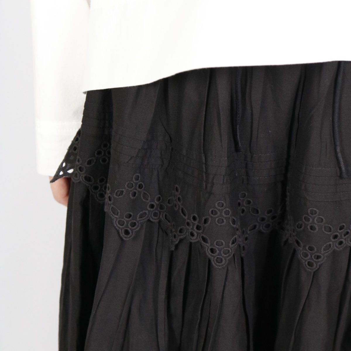 画像30: 20%OFF SALE!  tumugu:  カットワークレース　スカート　3色 (30)