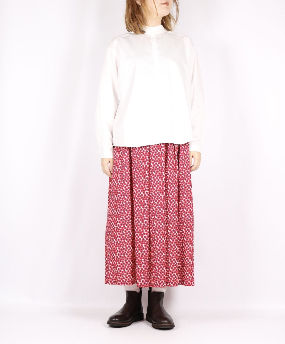 画像4: tumugu コットンサテンタック襟ブラウス OFF (4)