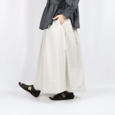 画像3: 40%OFF SALE!  LUEUF  ウェザーチェックタックスカート OFF WHITE (3)