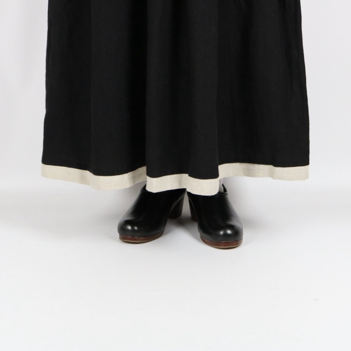 画像12: LUEUF フレンチリネンタックスカート 2色 (12)