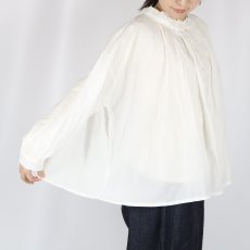 画像3: soil　60s CAMBRIC PLAIN WITH LACE NECK GATHERED SMOCK 　2色 (3)